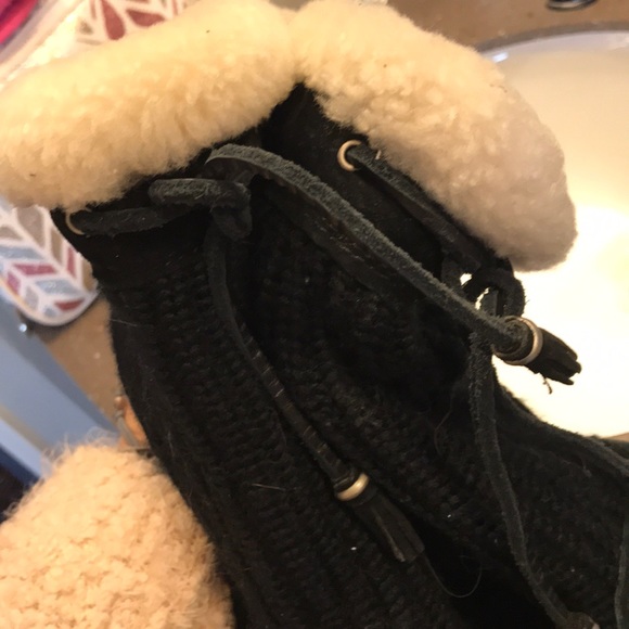 Ugg - Picture 3 of 3